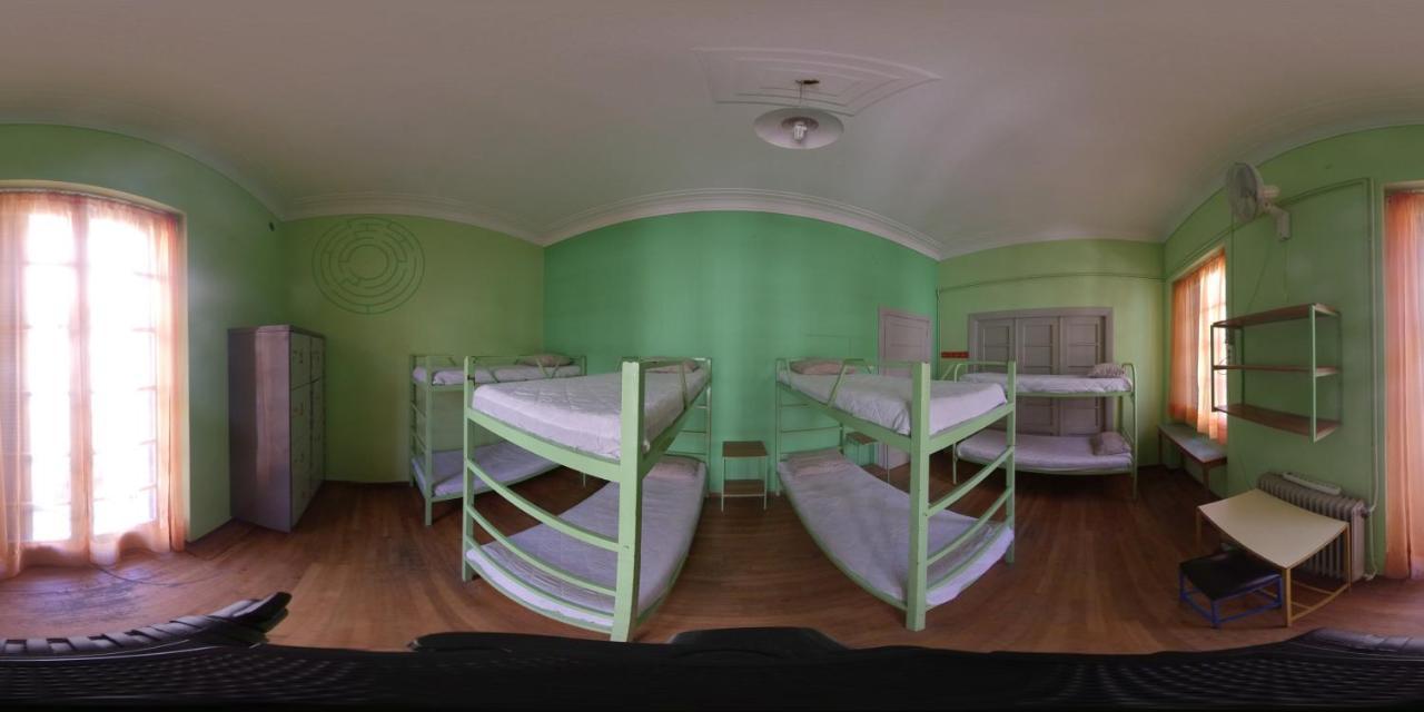 νεότητας Pagration Hostel *