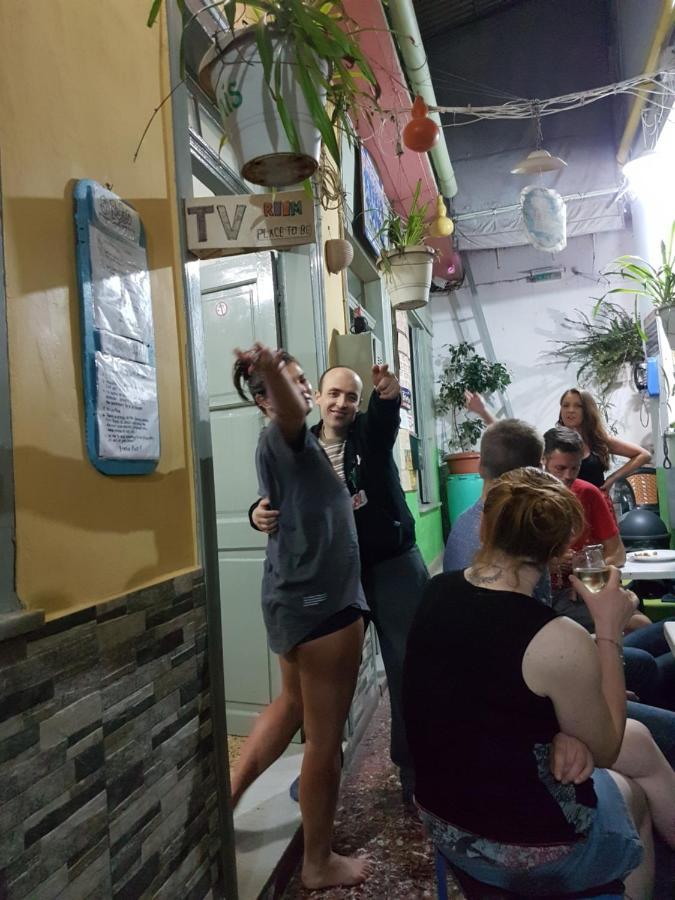 νεότητας Pagration Hostel *
